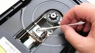初代Xboxで「このディスクを読み取ることができません」と表示。DVDドライブ交換不要の修理方法